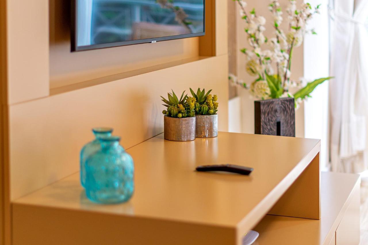 Rosa Apartamento Luxo No Centro Gramado Apartment Ngoại thất bức ảnh
