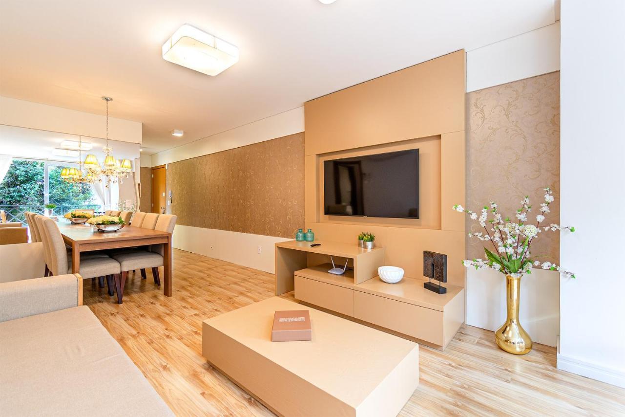 Rosa Apartamento Luxo No Centro Gramado Apartment Ngoại thất bức ảnh