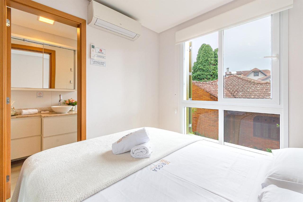 Rosa Apartamento Luxo No Centro Gramado Apartment Ngoại thất bức ảnh